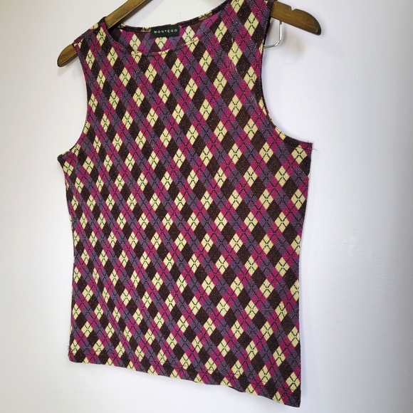 Beaded Tank Top - Picture 3 of 4